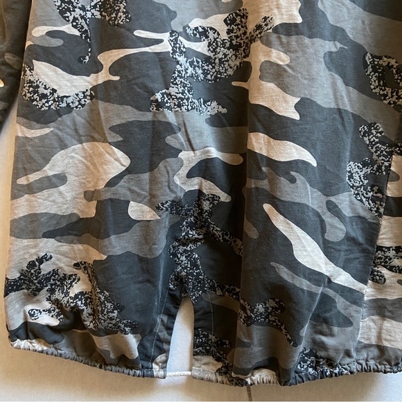 Gigi Moda Camo hooded open front cotton cardigan Sz One Size 22” PTP - Picture 5 of 11